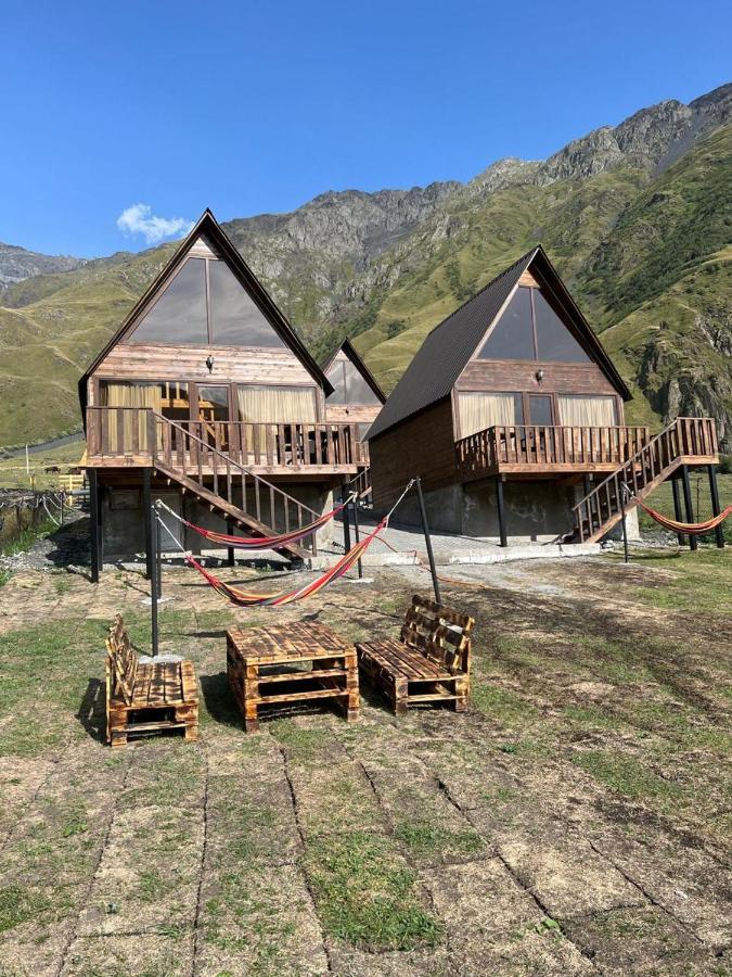 Kazbegi 4 Side Cottages Eksteriør bilde
